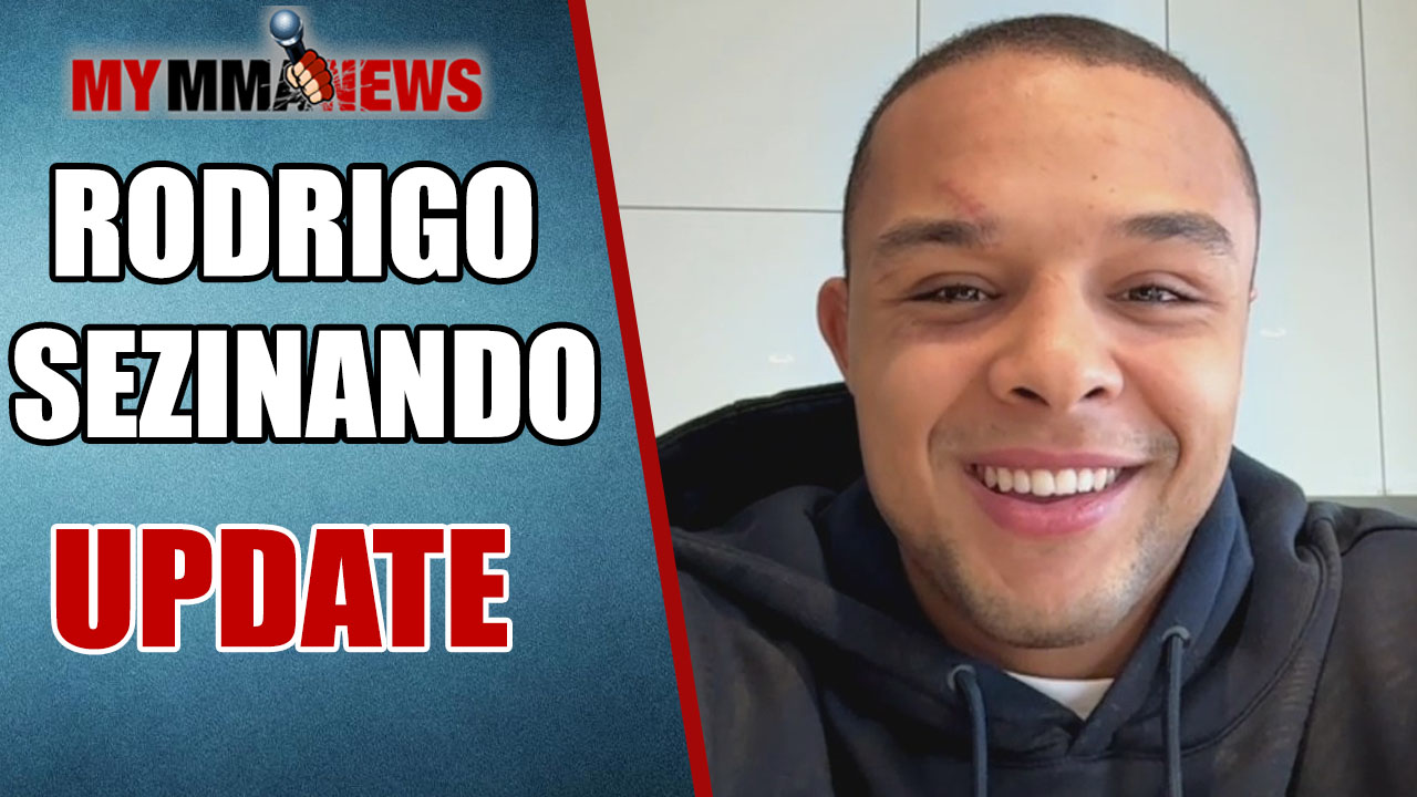 Lutador Rodrigo Sezinando sorri em arte de atualização de notícias da MYMMANEWS.